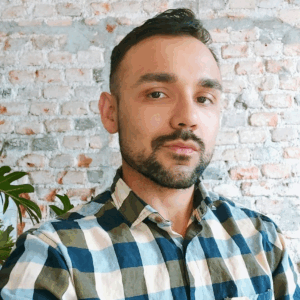 Head and shoulders photo of Francisco Alvarez-Higareda